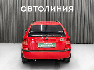 2005 Skoda Octavia I (A4) Рестайлинг, красный, 480000 рублей, вид 4