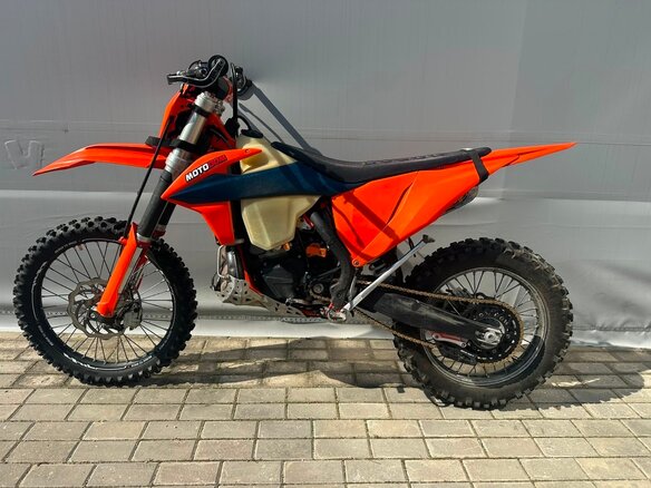 2023 KTM 300 EXC, красный, 650000 рублей - вид 11