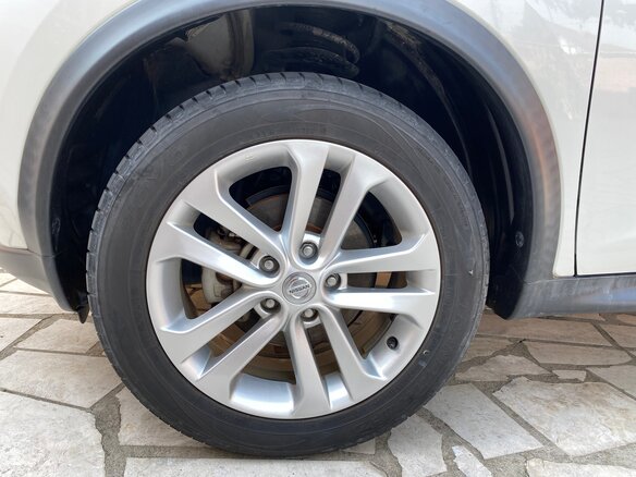 2014 Nissan Juke I, белый, 700000 рублей - вид 6