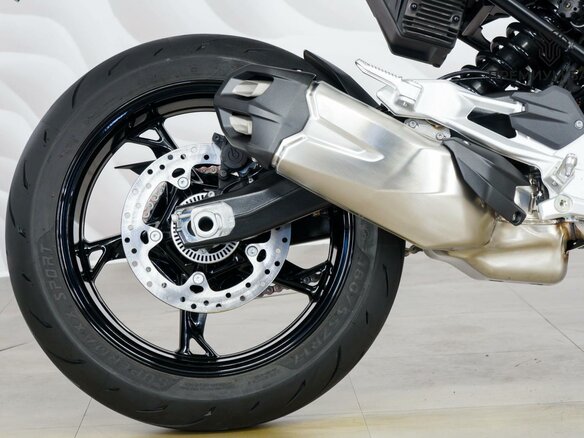 2025 BMW F 900 R, синий, 1170000 рублей - вид 8
