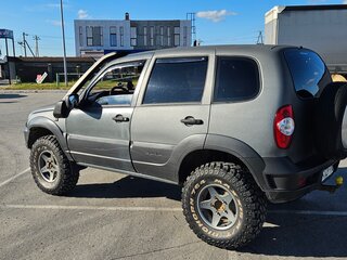 2005 Chevrolet Niva I, серый, 650000 рублей, вид 4