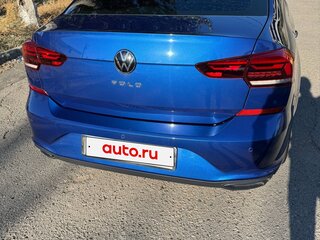 2020 Volkswagen Polo VI, синий, 1600000 рублей, вид 3