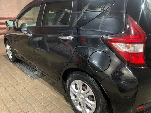 2017 Nissan Note e-Power II Рестайлинг, чёрный, 920000 рублей - вид 18