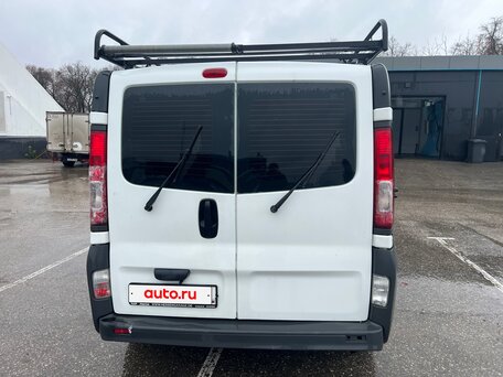 2009 Renault Trafic, белый, 1100000 рублей, вид 5