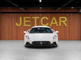 2024 Maserati MC20, белый, 28000000 рублей, вид 4