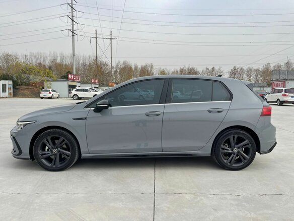 2021 Volkswagen Golf VIII, серый, 2020000 рублей - вид 6