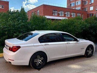 2012 BMW 7 серии Long 750Li xDrive V (F01/F02/F04) Рестайлинг, белый, 1500000 рублей, вид 4