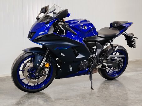 2023 Yamaha YZF-R7, синий, 829000 рублей, вид 4
