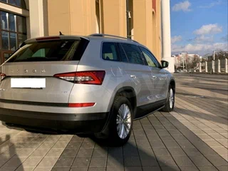 2021 Skoda Kodiaq I, серебристый, 2650000 рублей, вид 4