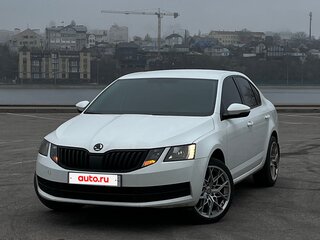 2018 Skoda Octavia III (A7) Рестайлинг, белый, 1590000 рублей, вид 1