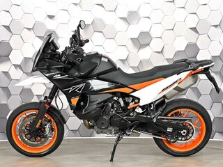 2021 KTM 890 SMT, чёрный, 999000 рублей, вид 4