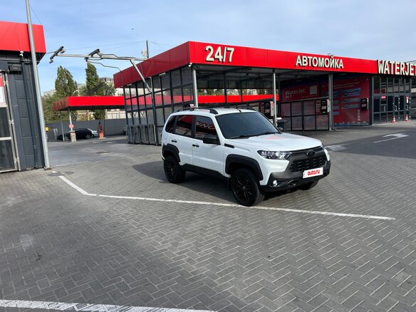 2023 Lada (ВАЗ) Niva Travel I, белый, 1300000 рублей - вид 2