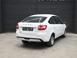 2026 Lada (ВАЗ) Granta I Рестайлинг, белый, 1098000 рублей, вид 5