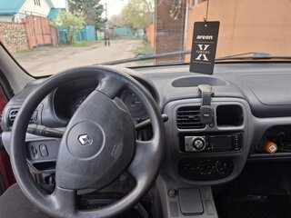 2001 Renault Clio II, красный, 120000 рублей, вид 5