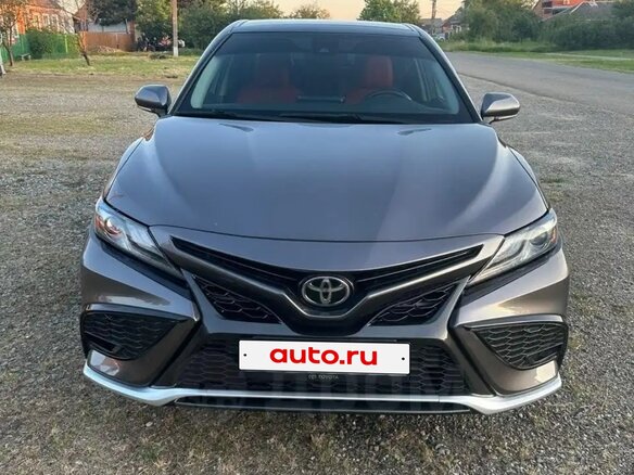 2020 Toyota Camry VIII (XV70) Рестайлинг, серый, 3000000 рублей