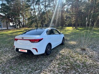 2018 Kia Rio IV, белый, 980000 рублей, вид 5