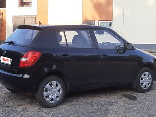 2010 Skoda Fabia II Рестайлинг, чёрный, 450000 рублей, вид 3