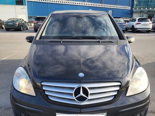 2008 Mercedes-Benz B-Класс 180 I (W245) Рестайлинг, чёрный, 650000 рублей, вид 3