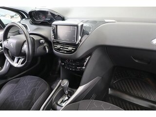 2017 Peugeot 2008 I Рестайлинг, белый, 1150000 рублей, вид 5
