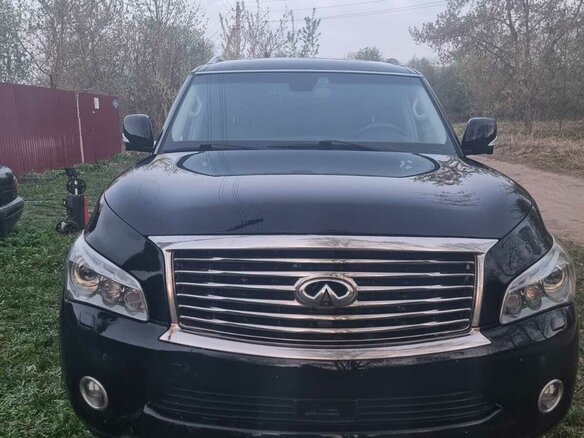 2011 Infiniti QX56 II, чёрный, 1950000 рублей