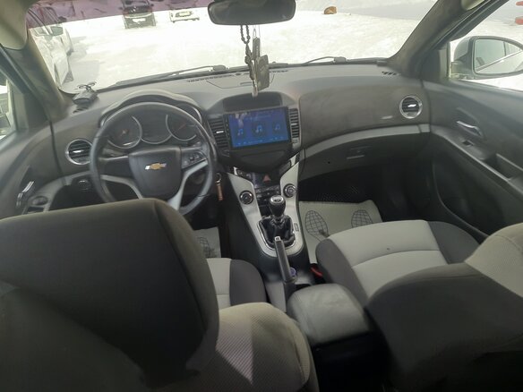 2012 Chevrolet Cruze I, серебристый, 680000 рублей - вид 1