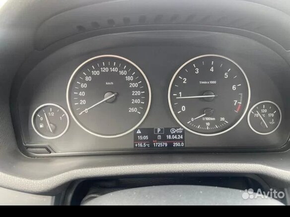 2012 BMW X3 20i xDrive II (F25), белый, 1600000 рублей - вид 8