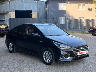 2017 Hyundai Solaris II, чёрный, 1000000 рублей, вид 2