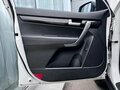 2017 Kia Sorento II Рестайлинг, белый, 2150000 рублей - вид 7