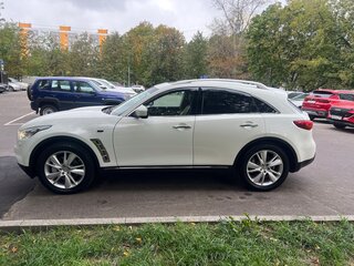 2013 Infiniti QX70, белый, 2100000 рублей, вид 3
