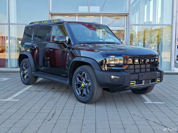 2026 Jetour T2, чёрный, 4449000 рублей - вид 2