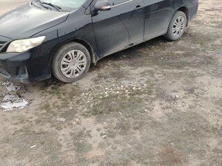 2011 Toyota Corolla X (E140, E150) Рестайлинг, чёрный, 850000 рублей, вид 4