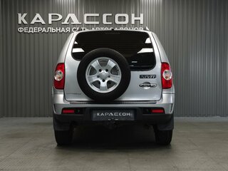 2012 Chevrolet Niva I Рестайлинг, серебристый, 435000 рублей, вид 4