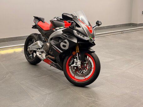 2021 Aprilia RS 660, чёрный, 1000000 рублей, вид 2