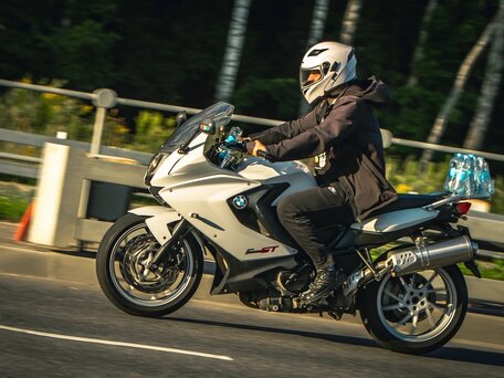 2013 BMW F 800 GT, белый, 500000 рублей, вид 3