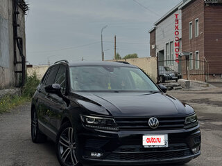 2017 Volkswagen Tiguan II, чёрный, 1950000 рублей, вид 3