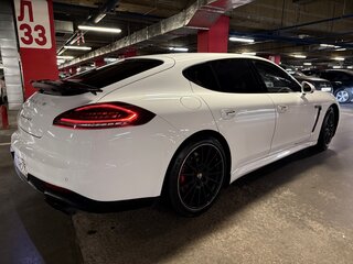 2013 Porsche Panamera GTS I Рестайлинг, белый, 3990000 рублей, вид 4