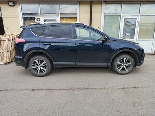 2018 Toyota RAV4 IV (XA40) Рестайлинг, синий, 2950000 рублей, вид 2