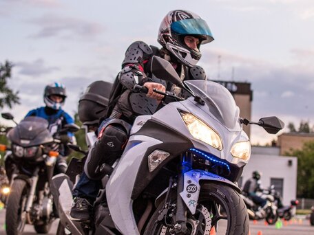 2014 Kawasaki Ninja 300, белый, 380000 рублей, вид 1