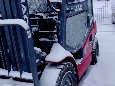 2023 JAC CPQD30, красный, 1810000 рублей, вид 1