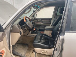 2000 Toyota Land Cruiser 100 Series, серебристый, 950000 рублей, вид 5