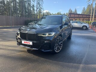 2022 BMW X7 40d I (G07), чёрный, 7500000 рублей, вид 2