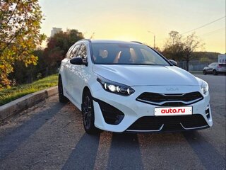2021 Kia Ceed III Рестайлинг, белый, 2400000 рублей, вид 3