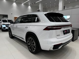 2025 Geely Monjaro (Xingyue L) I Рестайлинг 2 (China Market), белый, 4150000 рублей, вид 3