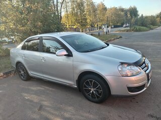 2008 Volkswagen Jetta V, серебристый, 700000 рублей, вид 2