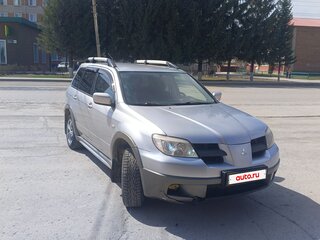2005 Mitsubishi Outlander I, серебристый, 700000 рублей, вид 4