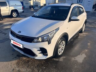 2021 Kia Rio X IV Рестайлинг, белый, 1550000 рублей, вид 2
