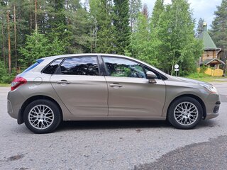 2011 Citroen C4 II, бежевый, 585000 рублей, вид 4