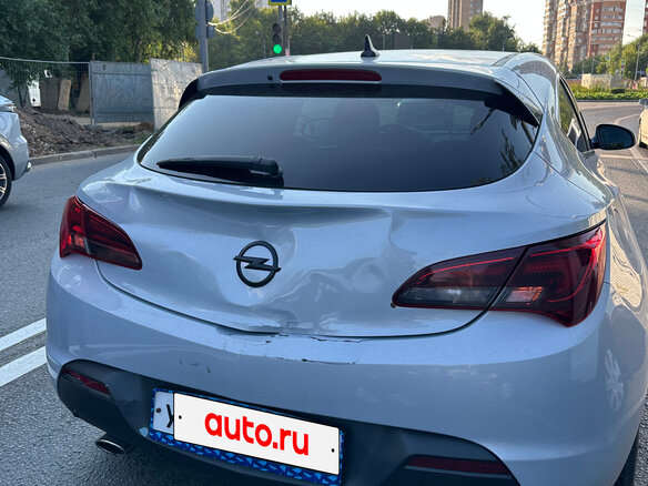 2012 Opel Astra GTC J Рестайлинг, белый, 750000 рублей - вид 34