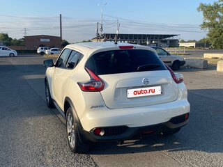2017 Nissan Juke I Рестайлинг, белый, 1600000 рублей, вид 3