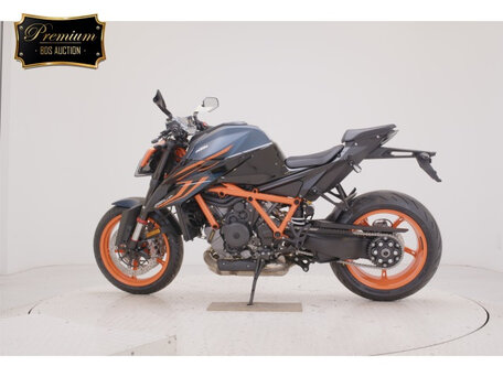 2021 KTM 1290 Super Duke R, чёрный, 1300000 рублей, вид 2